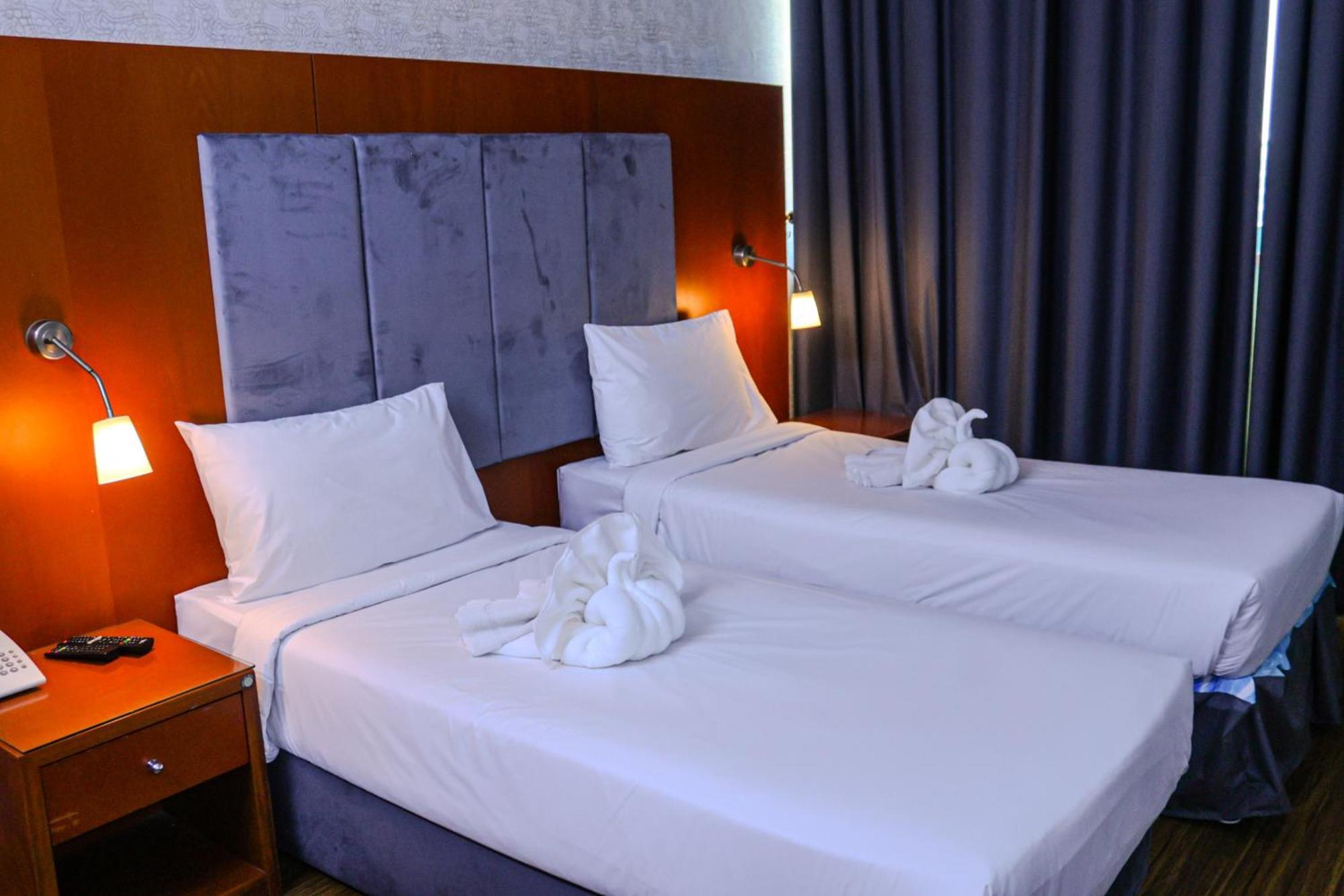 Boonmax Hotel Dubai Exterior foto