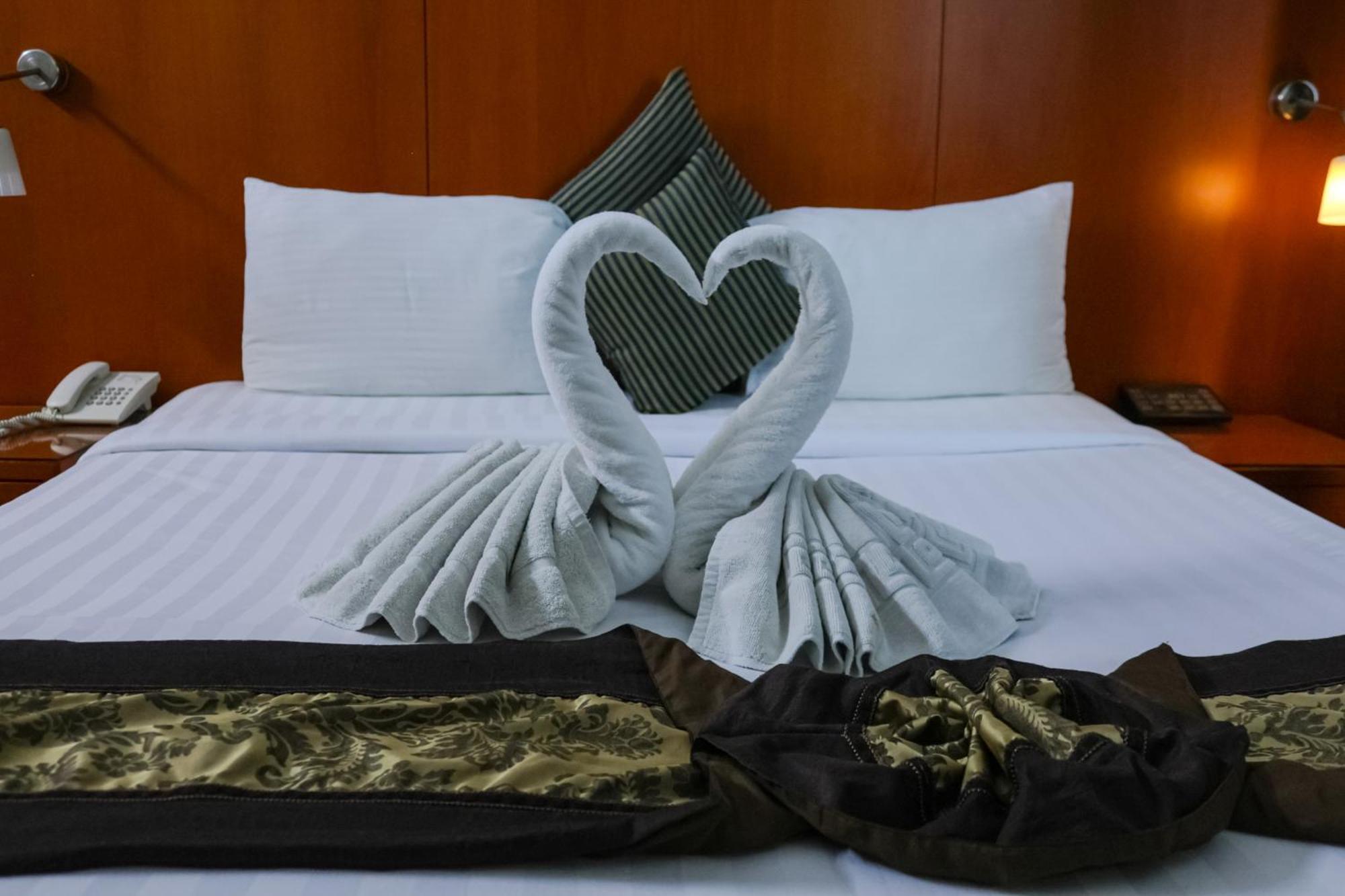 Boonmax Hotel Dubai Exterior foto